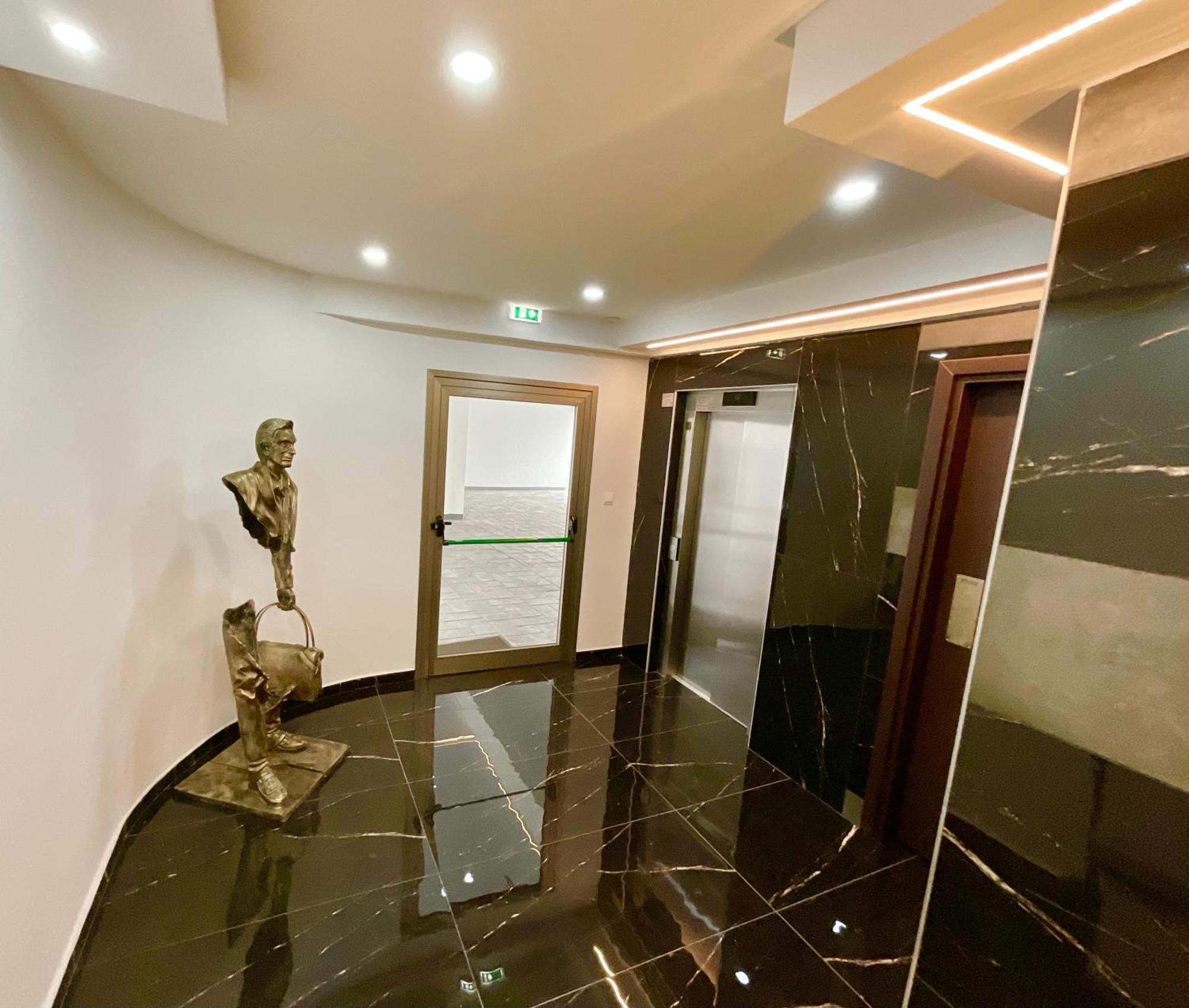 Le Voyageur Apartment Larnaca Exterior foto